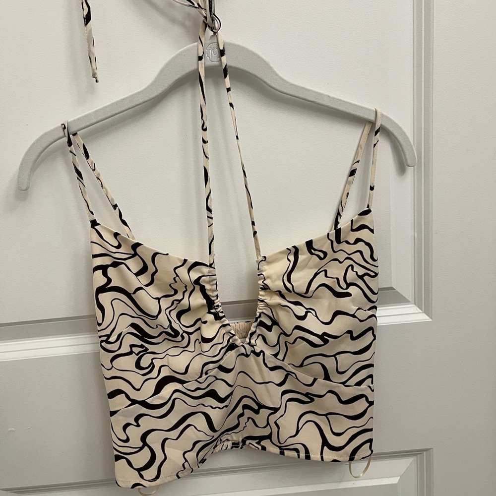 Abercrombie Strappy Keyhole Cami - Small